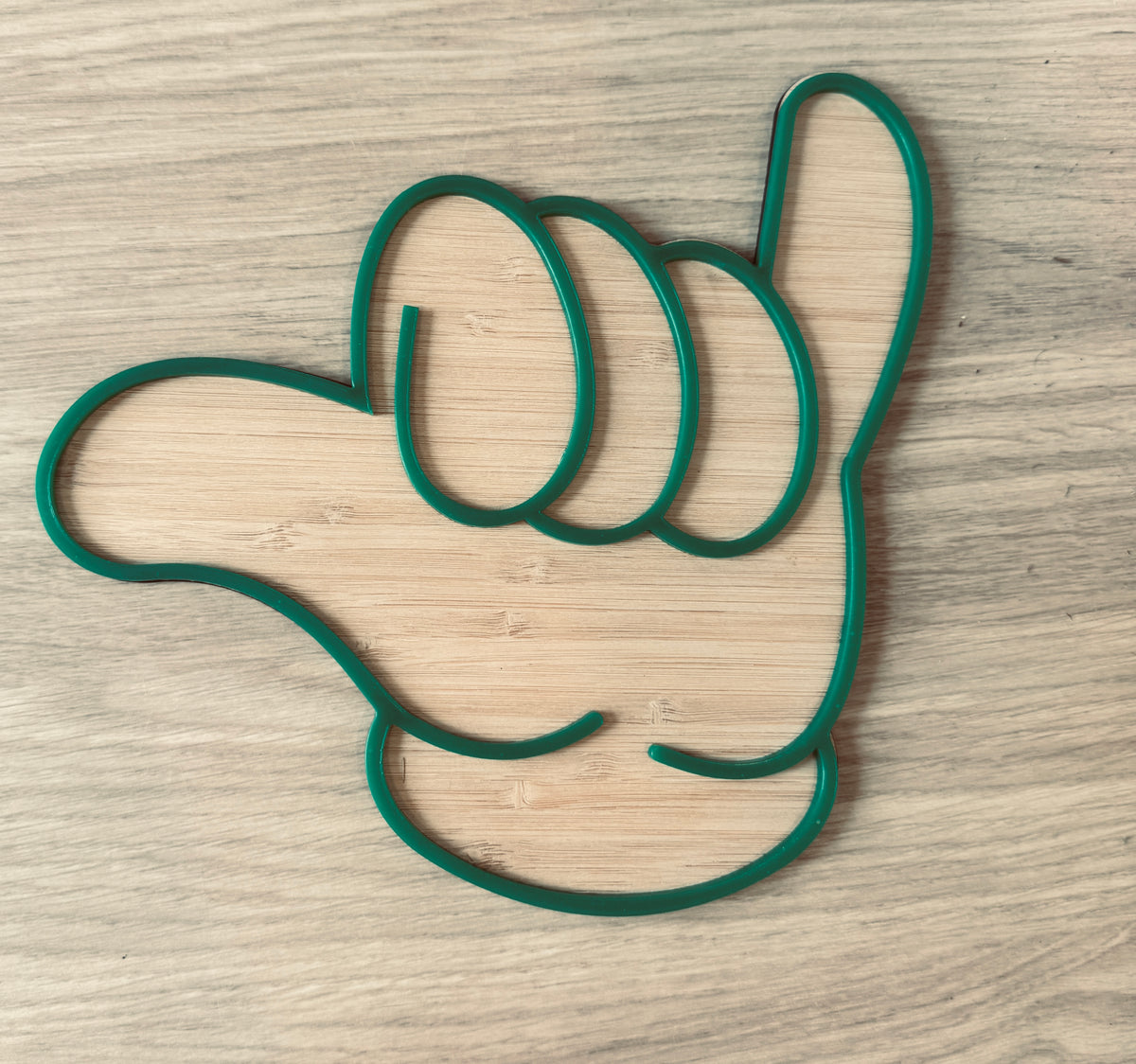 Shaka Hand Wall Plaque – Surf-Inspired Kids Room Decor